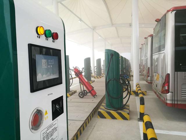 天津公交新能源基地充電站正式啟用